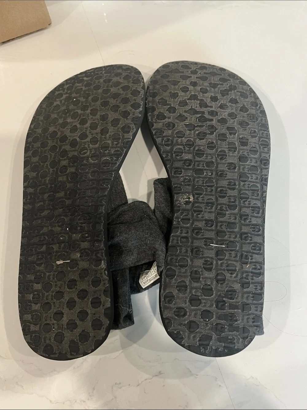Sanuk twisted charcoal